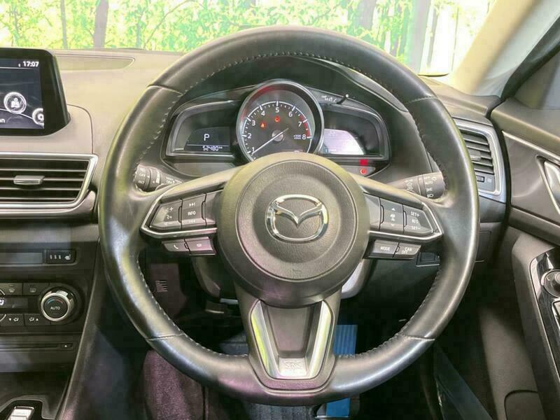 Axela Sport