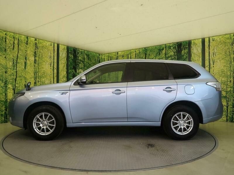 OUTLANDER PHEV-38