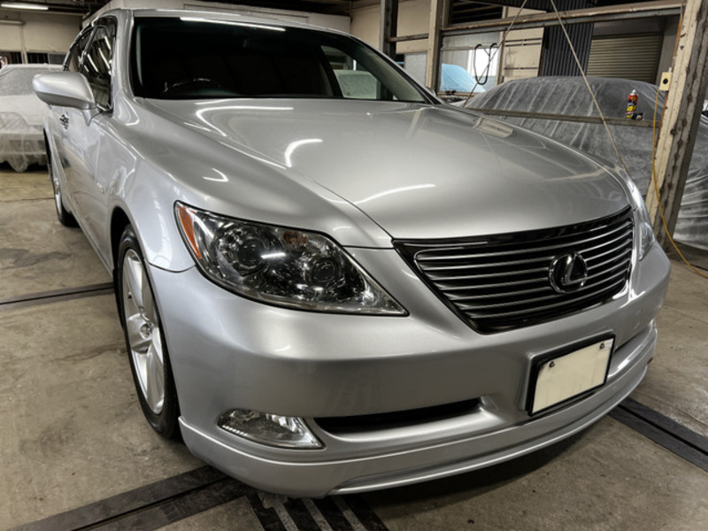 LEXUS　LS