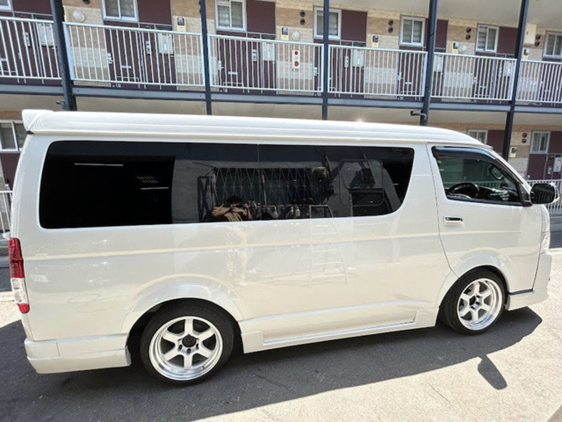 HIACE