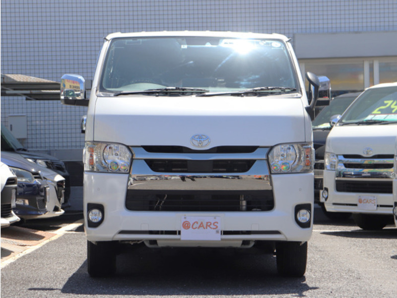 HIACE VAN