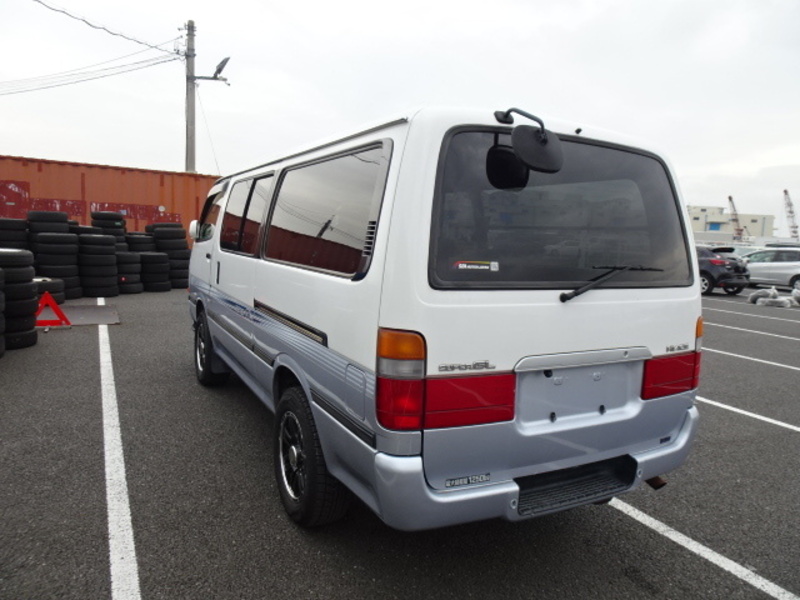 HIACE VAN