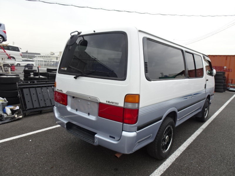 HIACE VAN