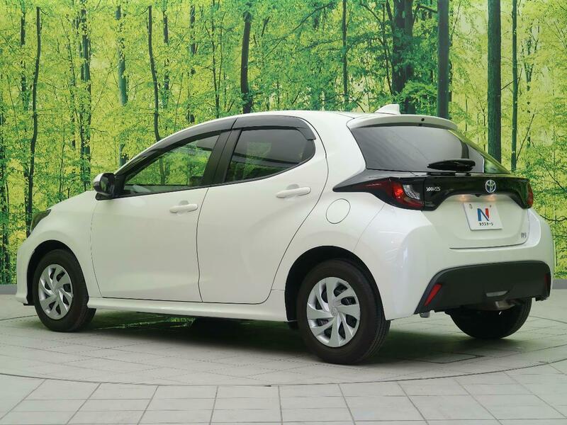 YARIS-82