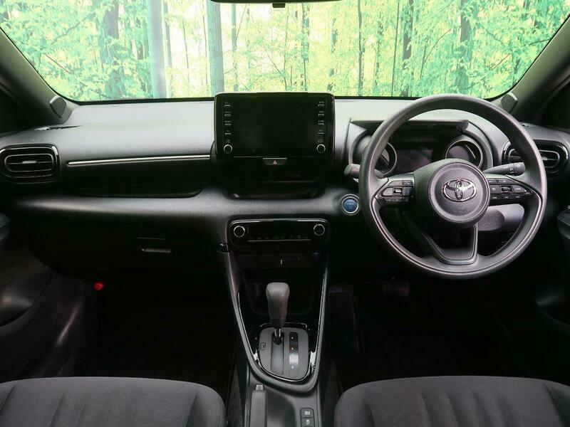 YARIS-7