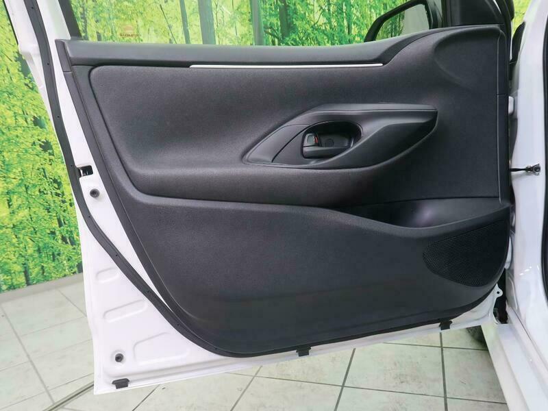 YARIS-77