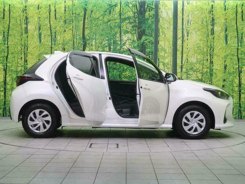 YARIS-28