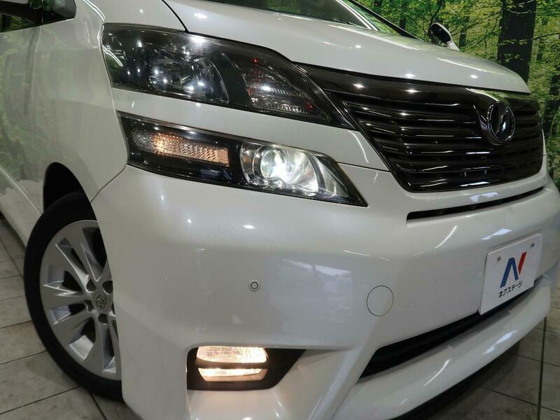 VELLFIRE-27