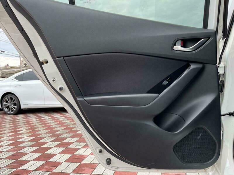 Axela Sport