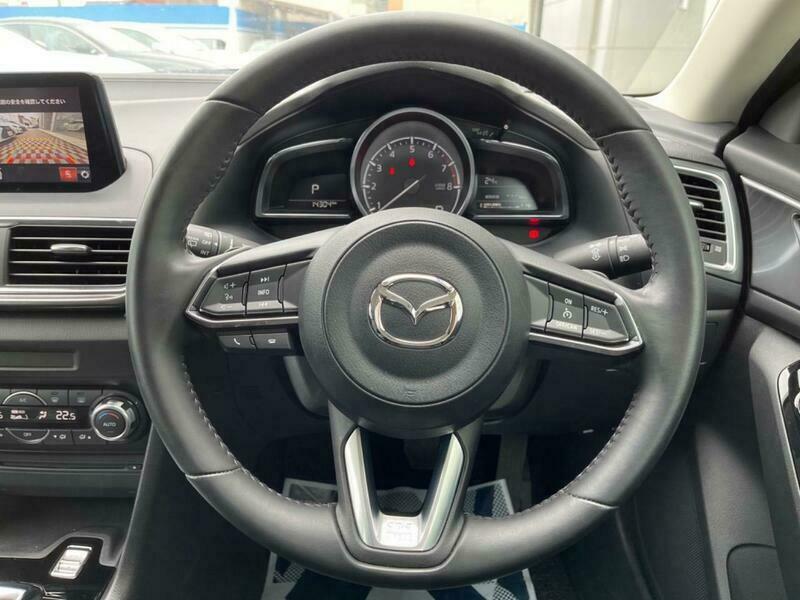 Axela Sport