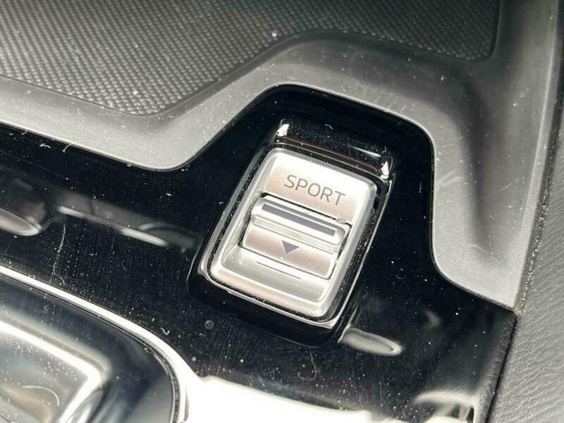 Axela Sport