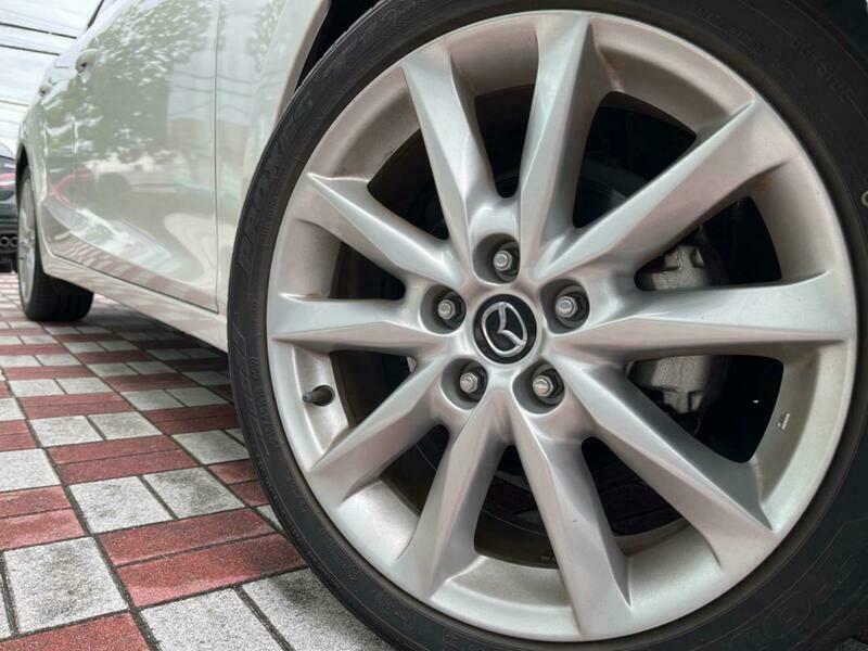 Axela Sport