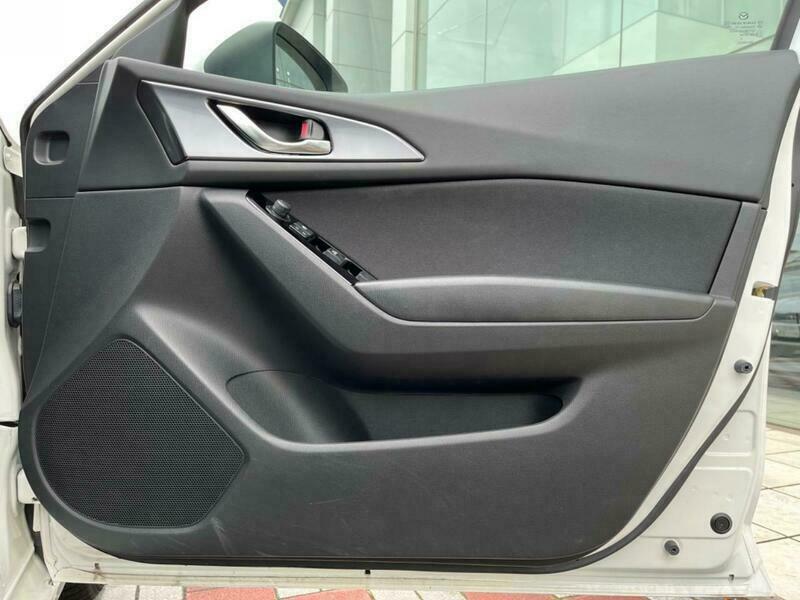 Axela Sport