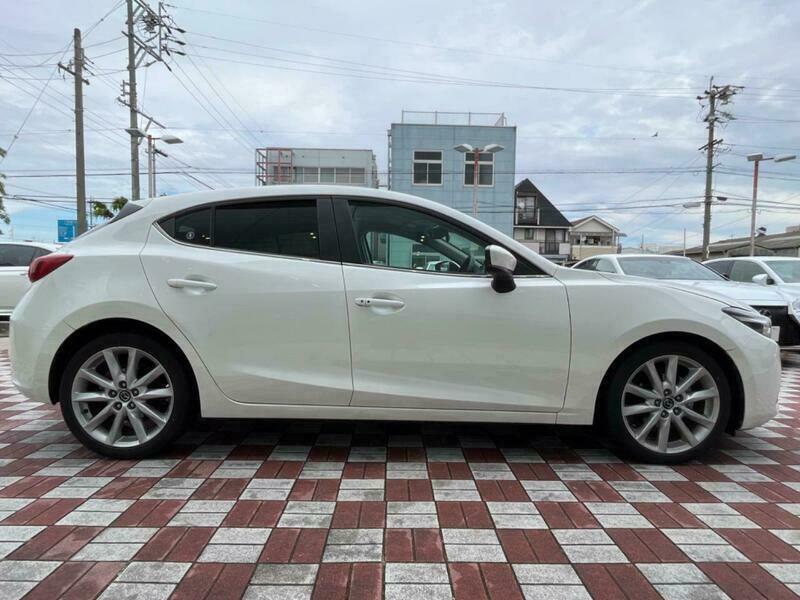 Axela Sport