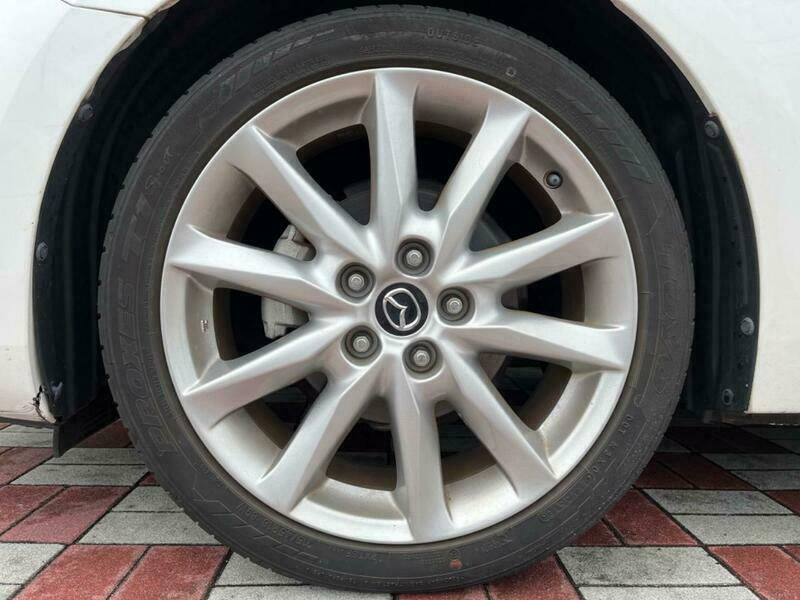 Axela Sport