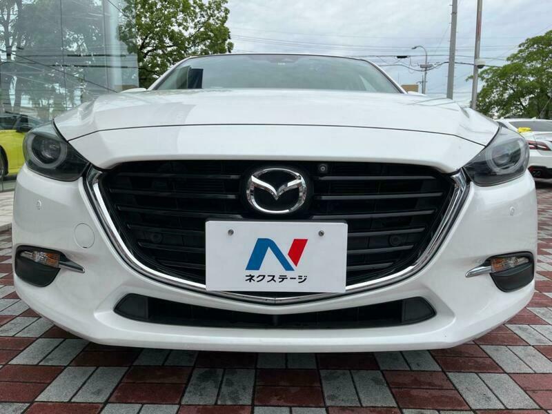 Axela Sport