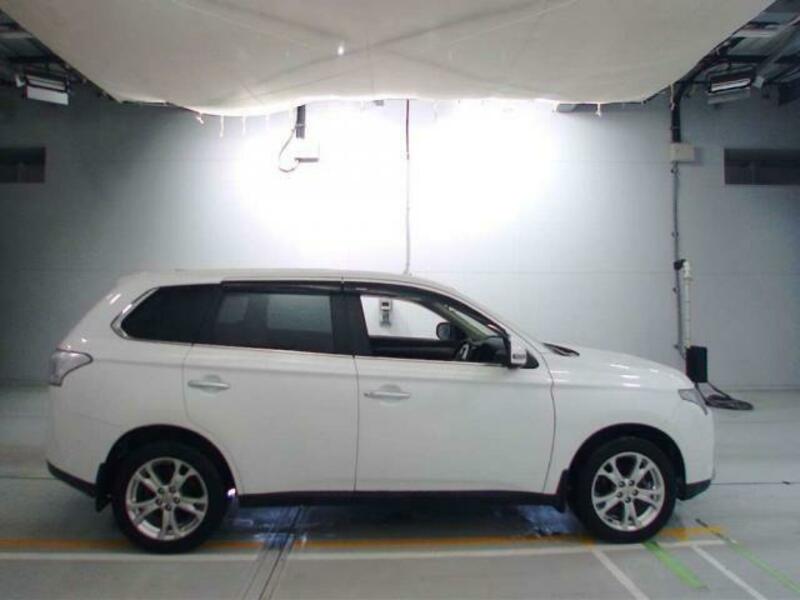 OUTLANDER