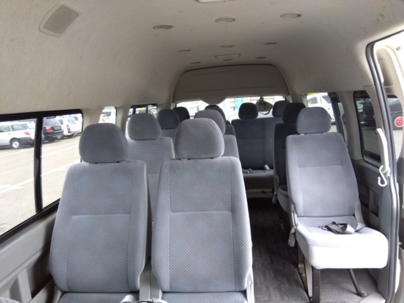 Hiace Commuter