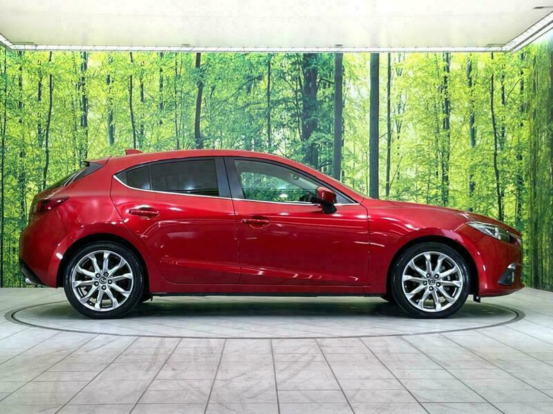 Axela Sport
