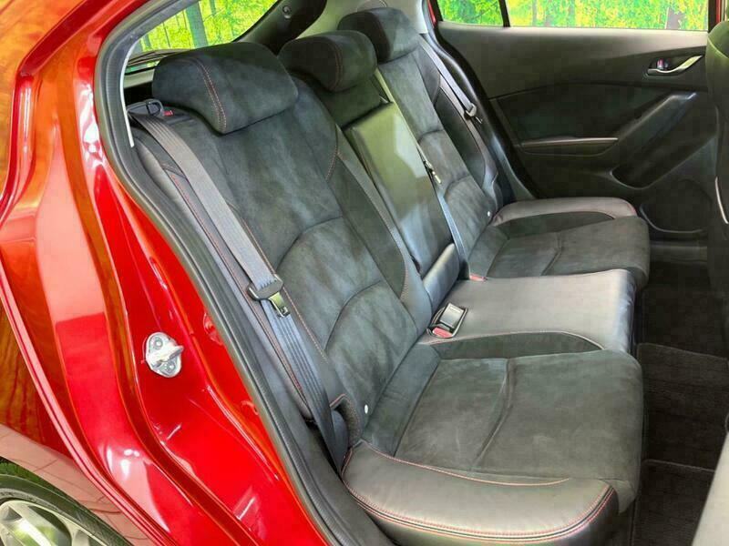 Axela Sport