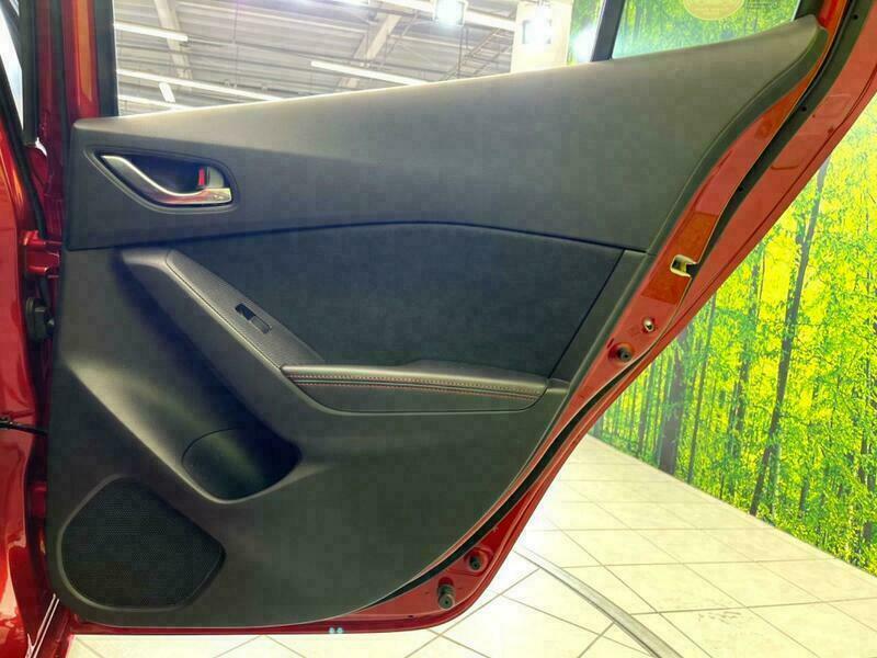 Axela Sport