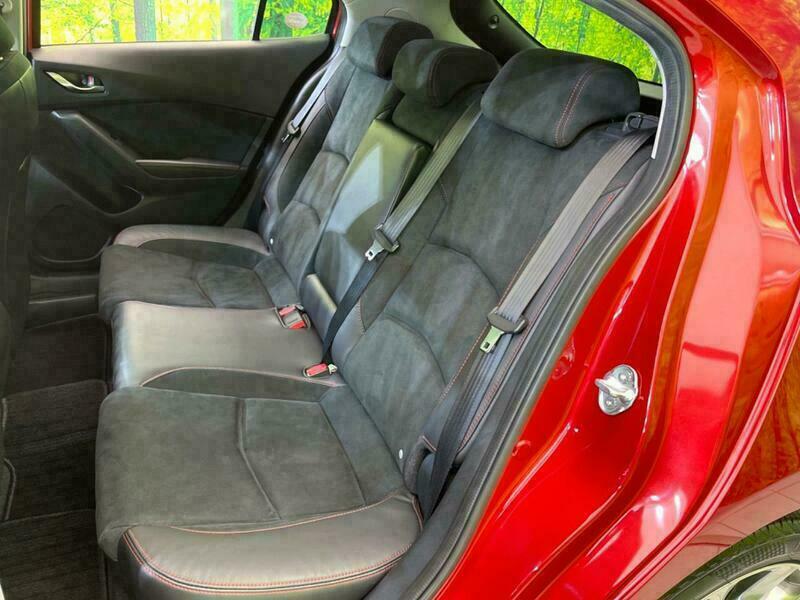 Axela Sport