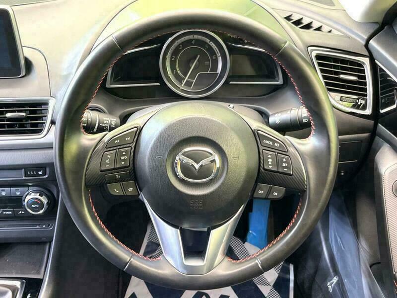 Axela Sport