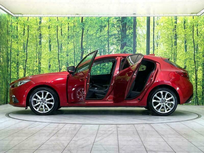 Axela Sport