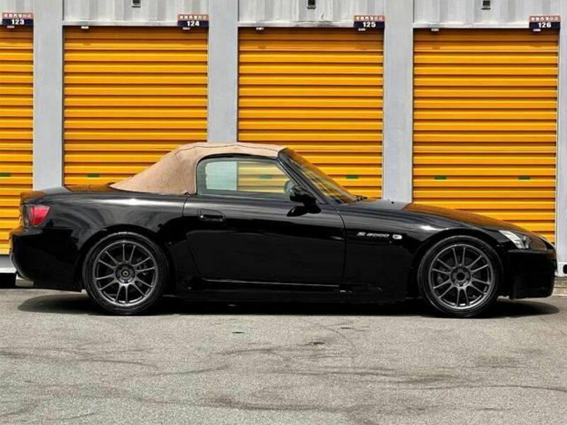 S2000