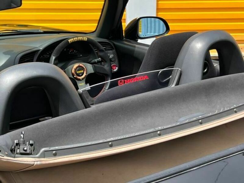 S2000