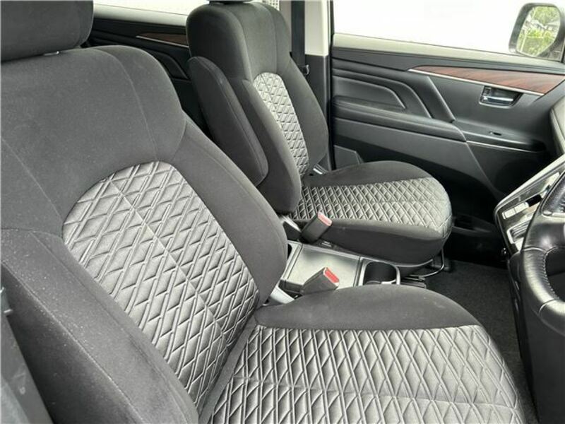 DELICA D5