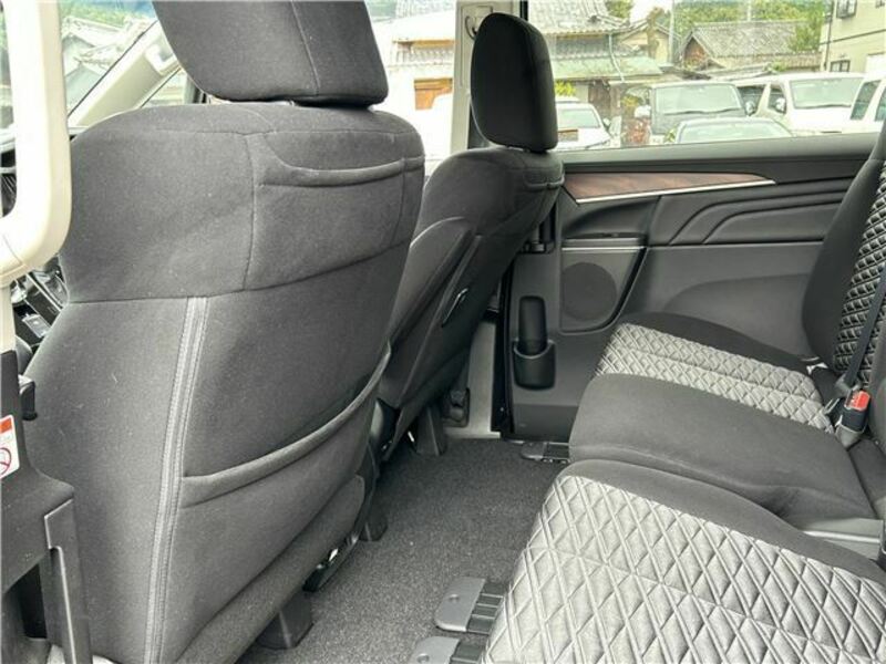 DELICA D5