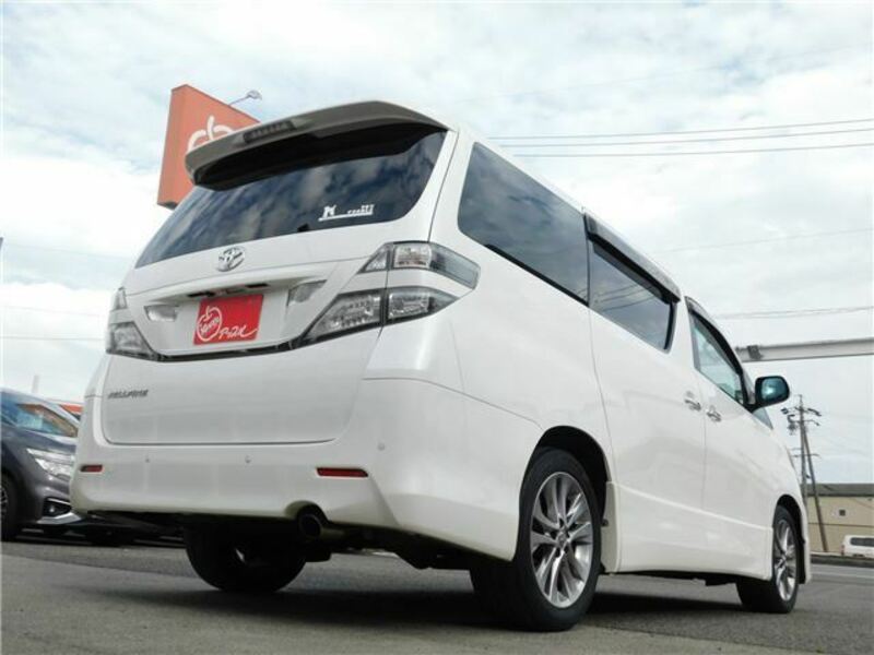 VELLFIRE