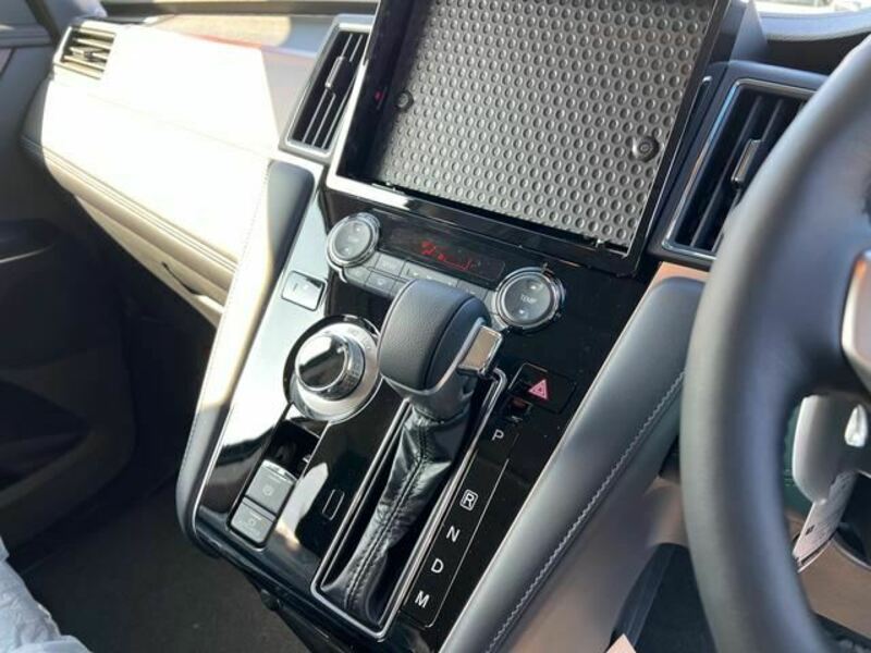 DELICA D5