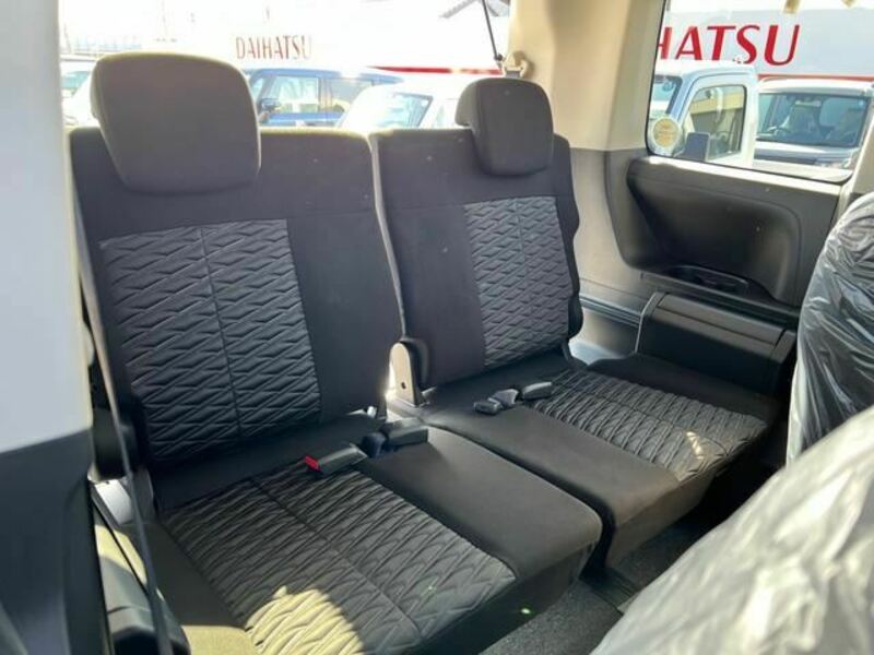 DELICA D5
