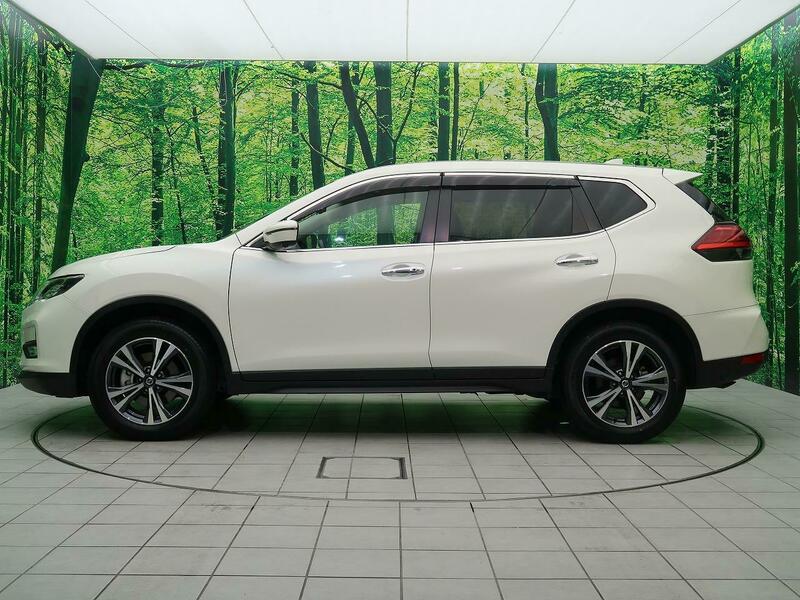 X-TRAIL