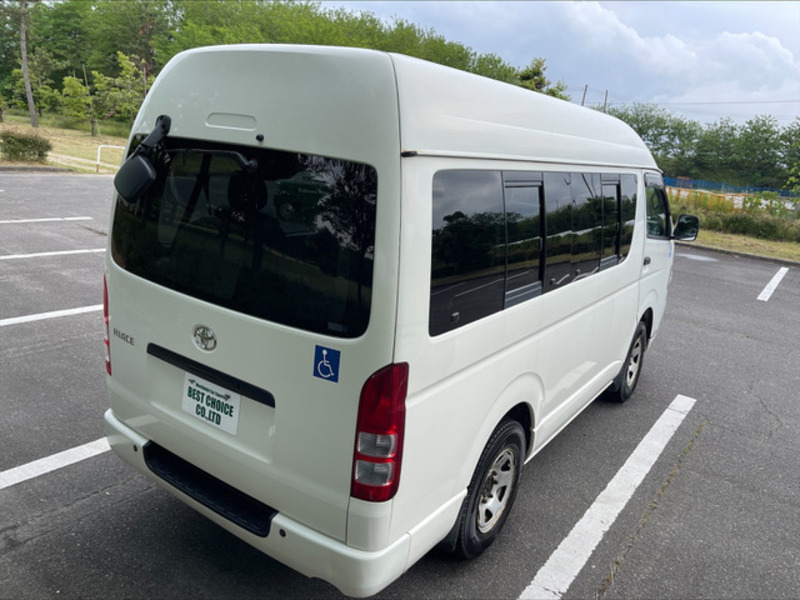 HIACE VAN
