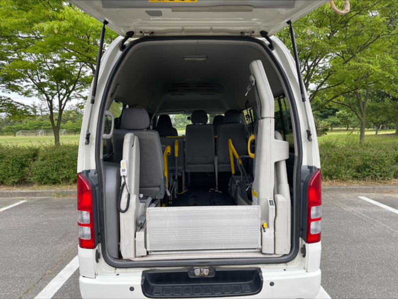 HIACE VAN