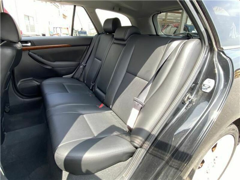 AVENSIS WAGON