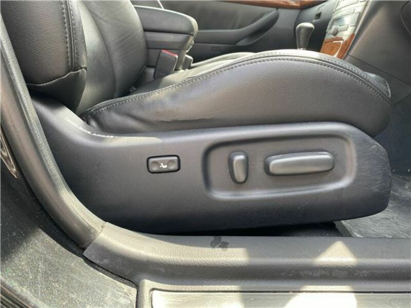 AVENSIS WAGON