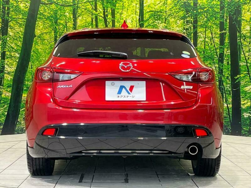 Axela Sport