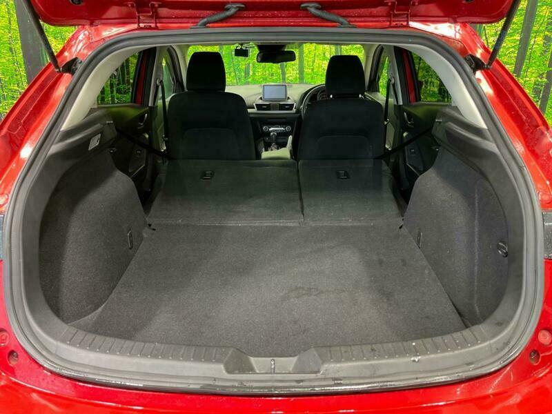 Axela Sport