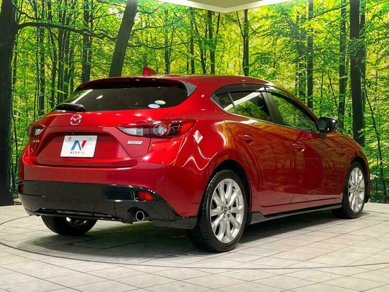 Axela Sport