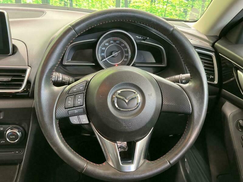 Axela Sport