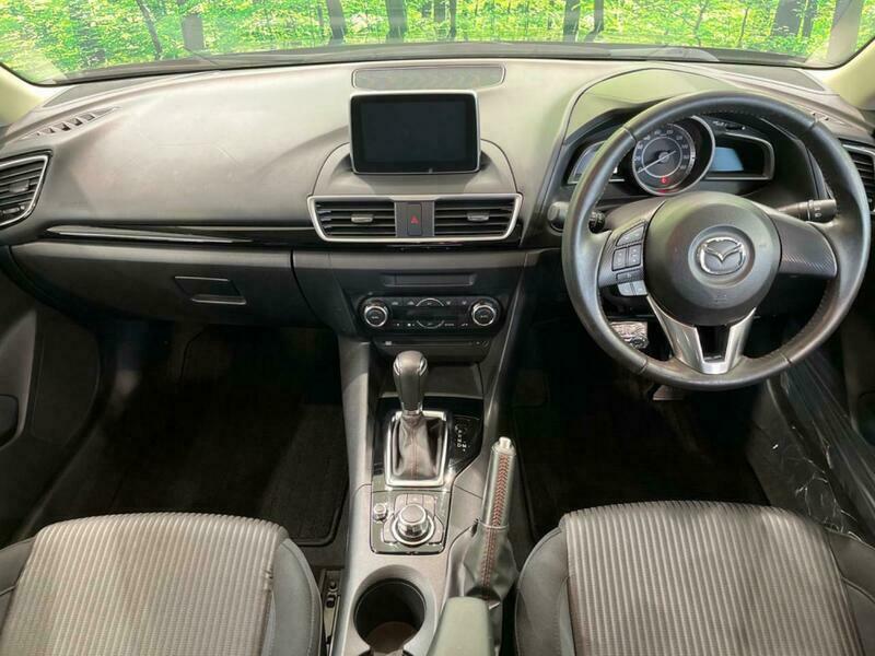Axela Sport