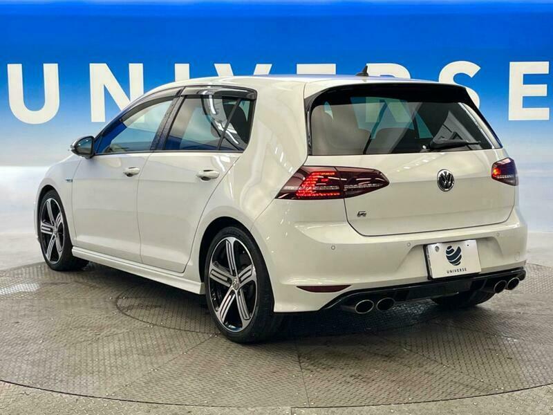 GOLF R