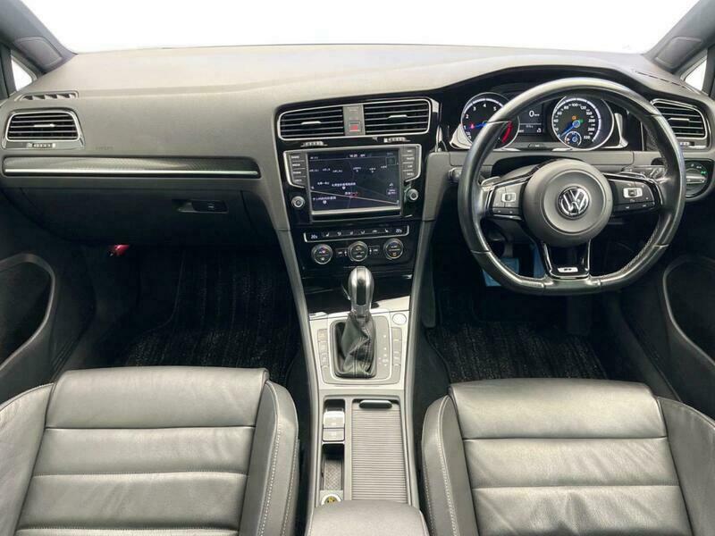 GOLF R