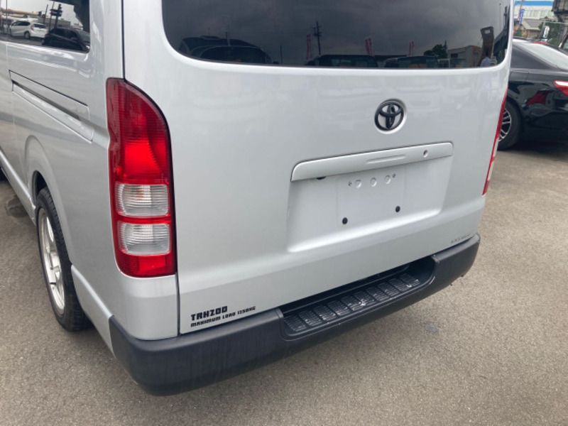 HIACE VAN