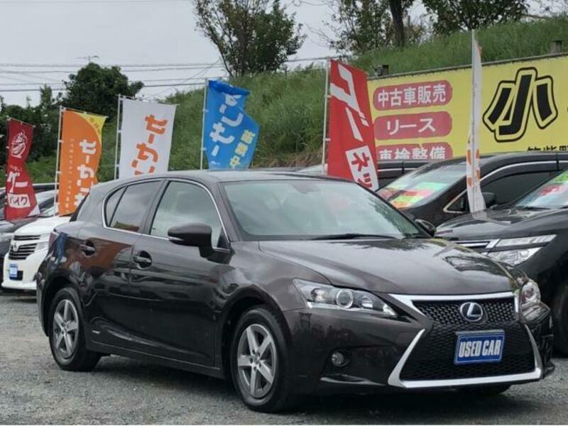 Used 12 Lexus Ct Daa Zwa10 Sbi Motor Japan