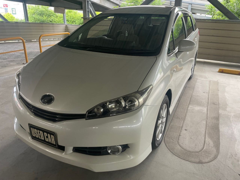 TOYOTA　WISH